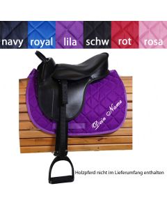 L-Sport Komplettset Sattel medium mit bestickter Schabracke für Holzpferd|LANCADE Reitsport